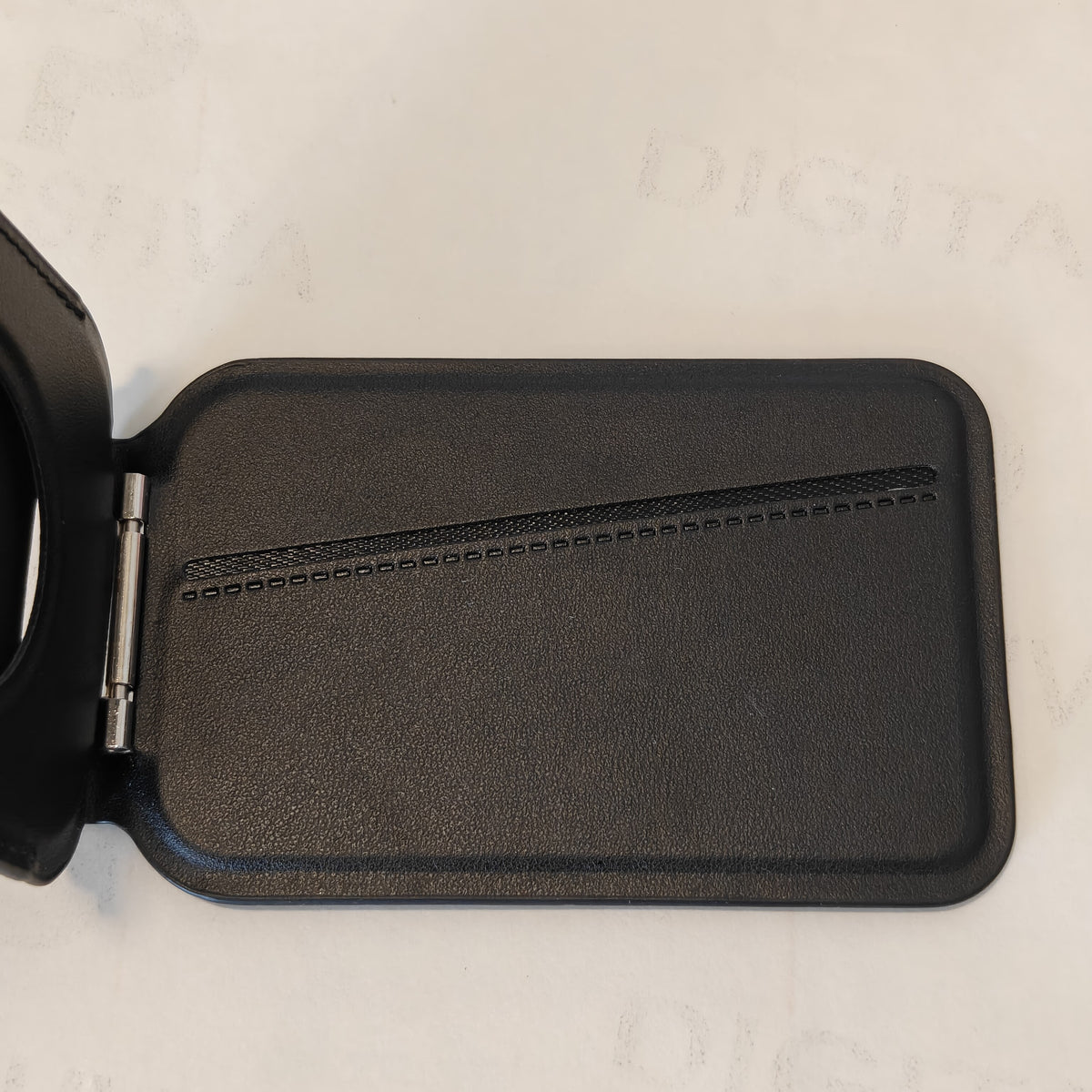 Magsafe wallet (Hinge Design)